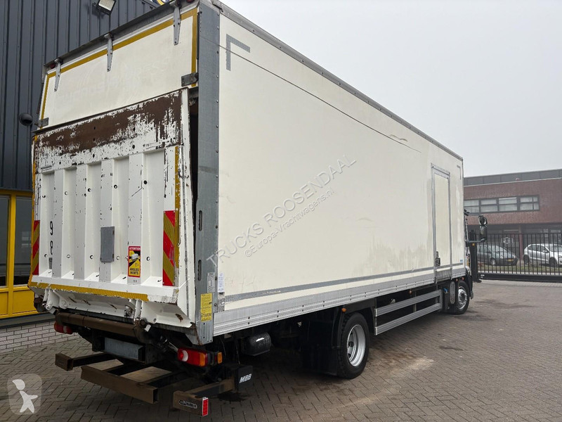 شاحنة Iveco 120E18 + euro 5 + lift