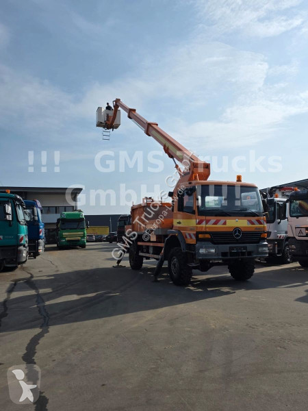 شاحنة Mercedes 1318 /4X4 ALLRAD/Isolatin/23m...