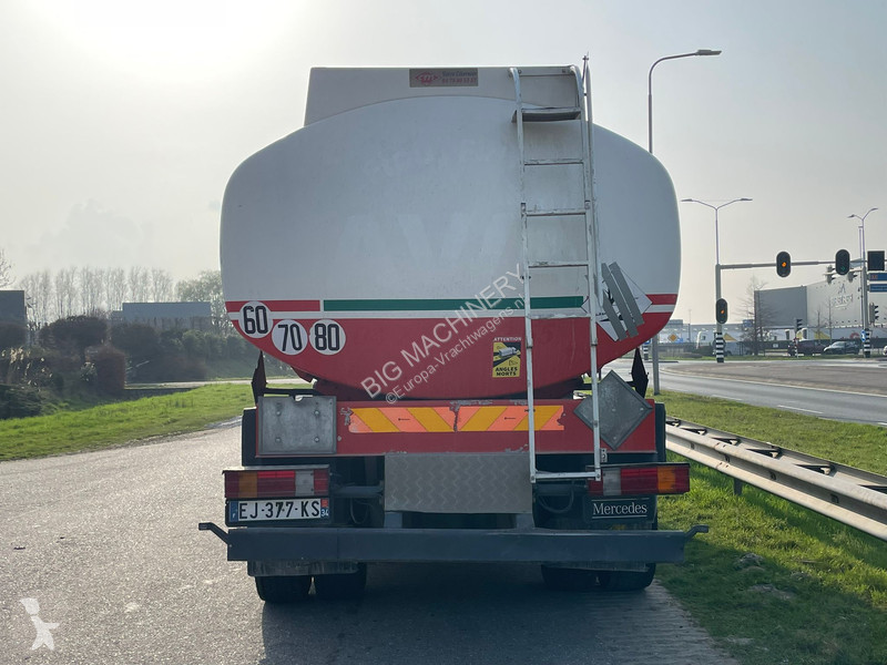 شاحنة Mercedes 1829 13.500L Fuel Truck