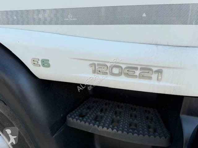 شاحنة Iveco