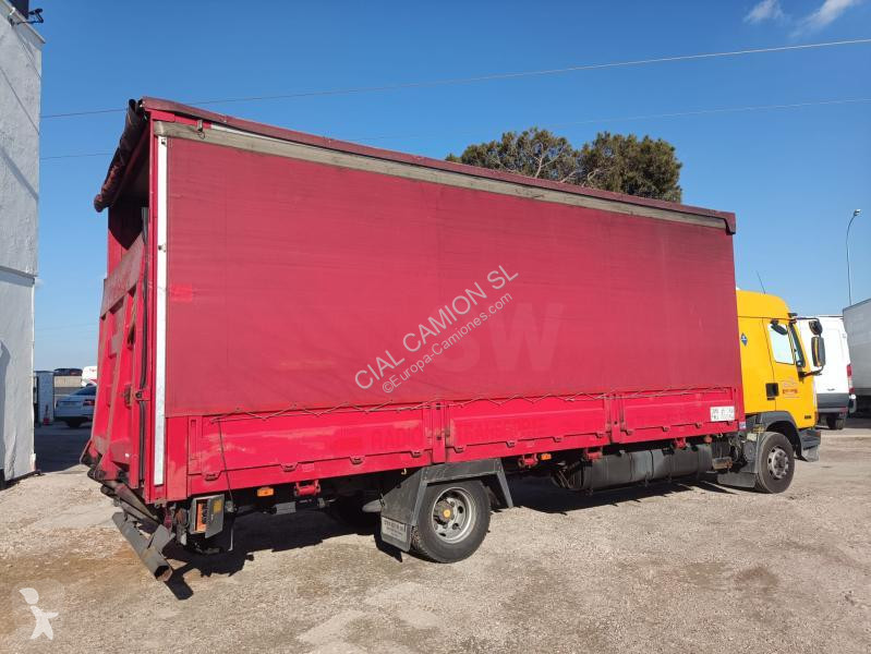شاحنة DAF 210
