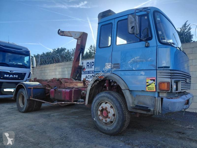 شاحنة Iveco