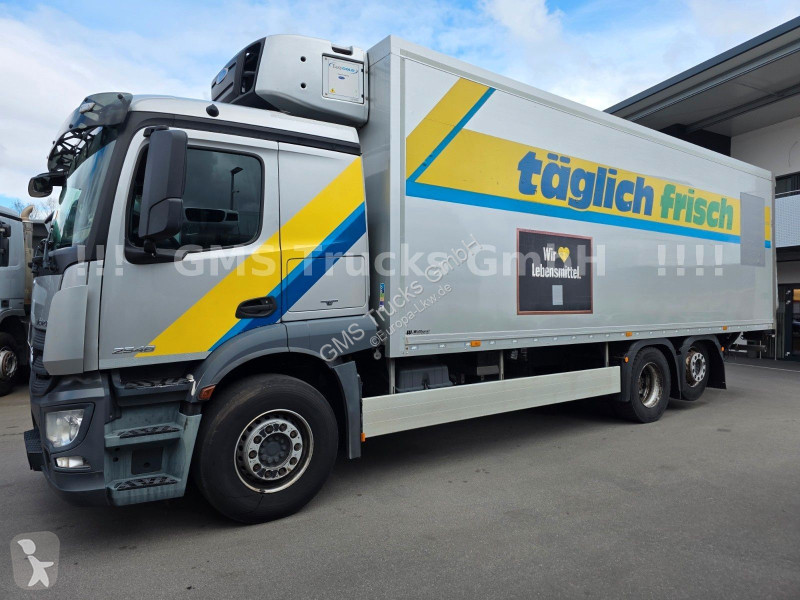 شاحنة Mercedes 2546 / 6X2 /Carrier FRIGO...