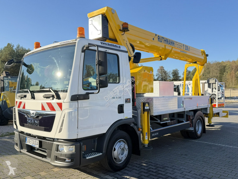 شاحنة MAN TGL 7.150 Zwyżka Ruthmann T330...