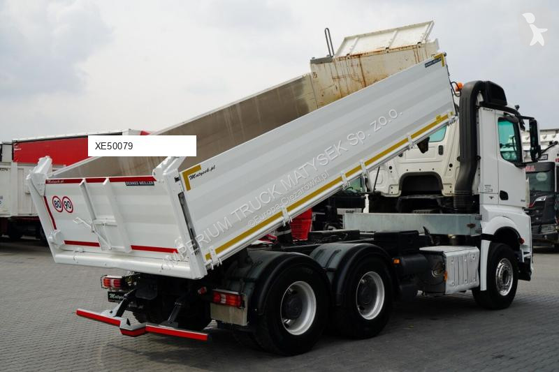 شاحنة Mercedes AROCS 2658