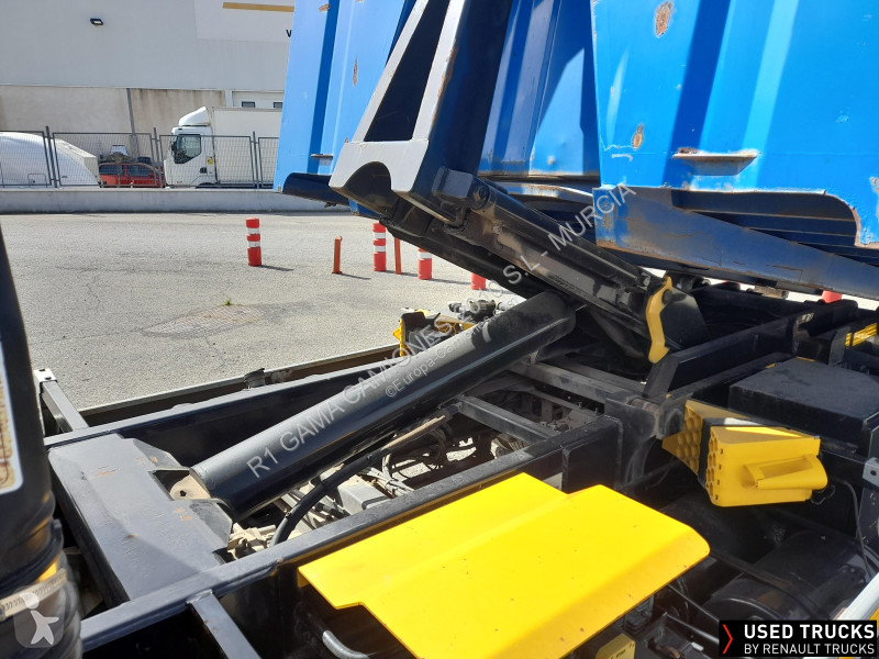 شاحنة Renault D cab 2M