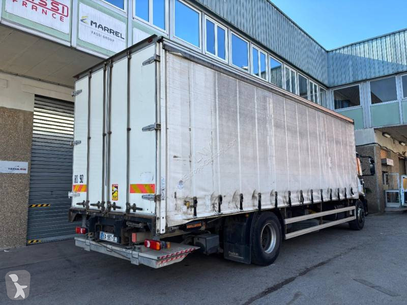شاحنة Iveco