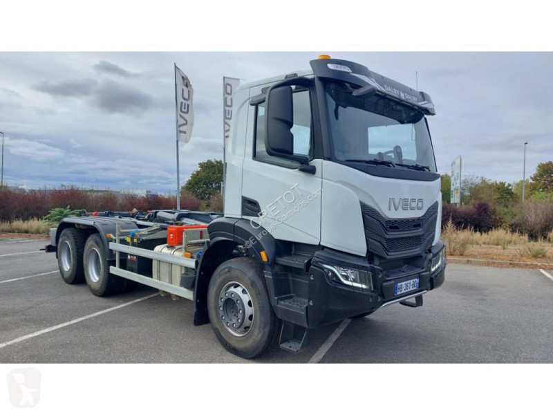 Iveco XWAY AD 300X46 Z/P HR OFF BRAS DALBY truck