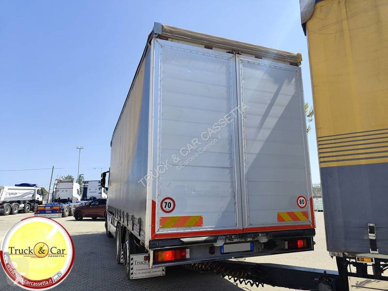 شاحنة Iveco