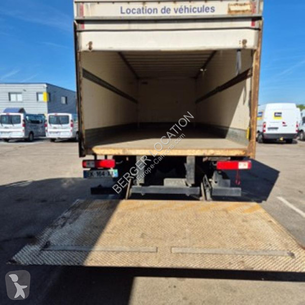 شاحنة Renault  Gamme D