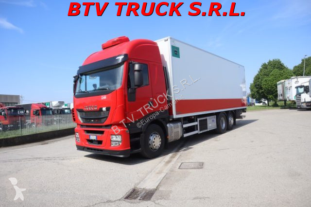 Camión Iveco STRALIS