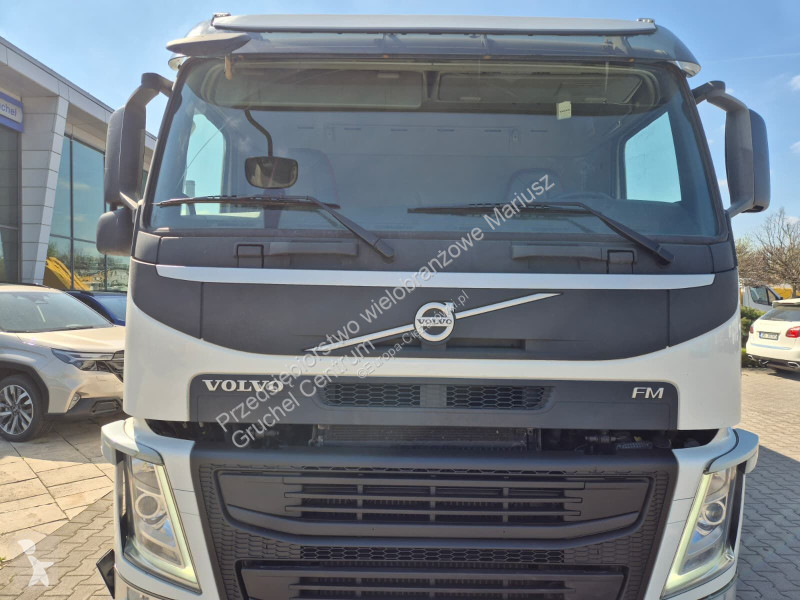 Камион Volvo FM 340 / CARRIER I350 / LIFT ZEPRO