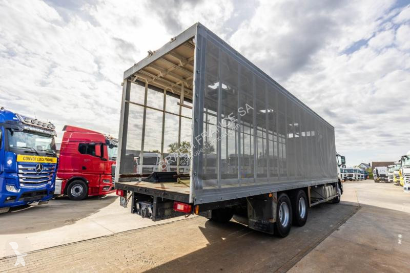 شاحنة Volvo 360 -6x2 (10pneus/tires)