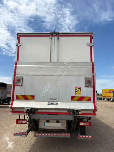Camion Volvo 340