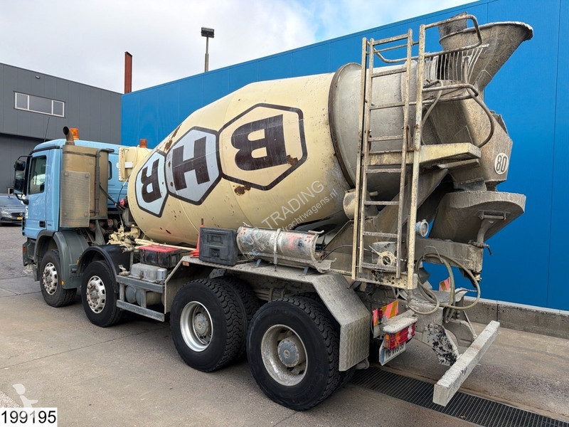شاحنة Mercedes 3236 8x4, PTO, Liebherr, Steel...