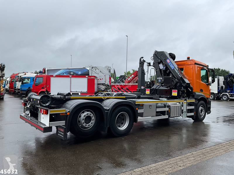 شاحنة Mercedes ACTROS 2543 HMF 23 Tonmeter...