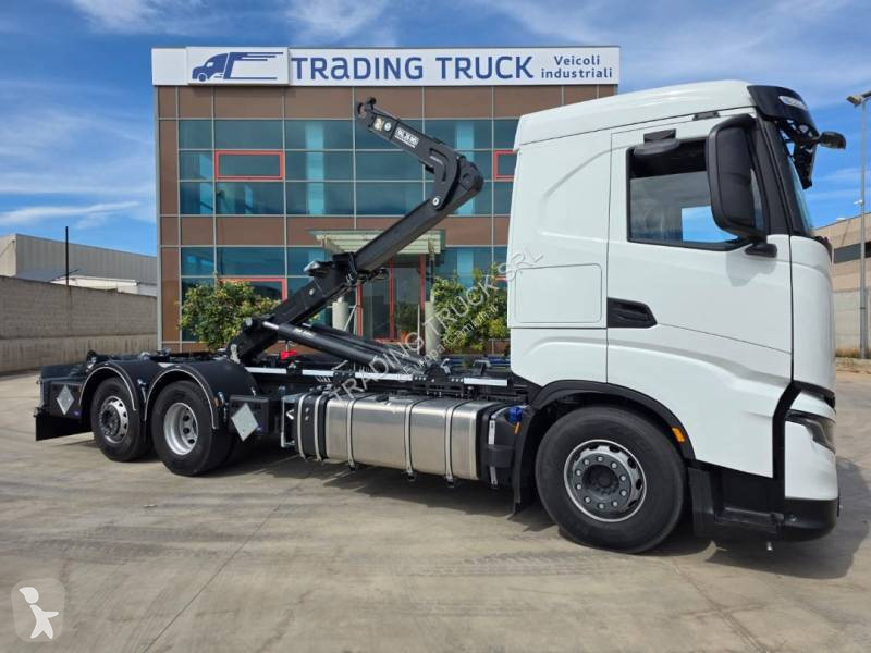 شاحنة Iveco