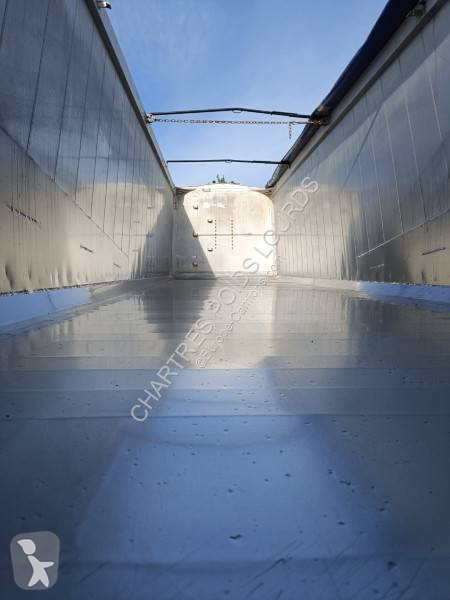 نصف مقطورة Fruehauf