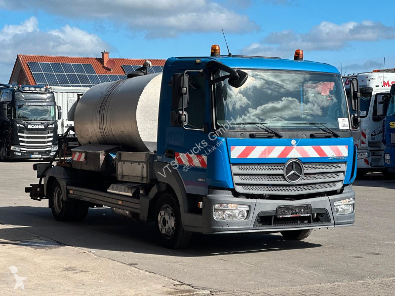 شاحنة Mercedes 816 4x2 BL...