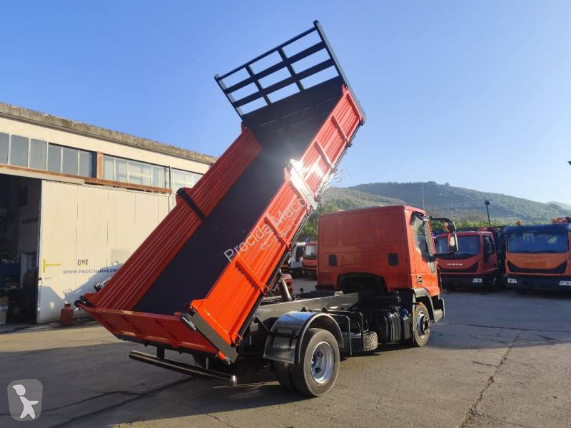 شاحنة Iveco