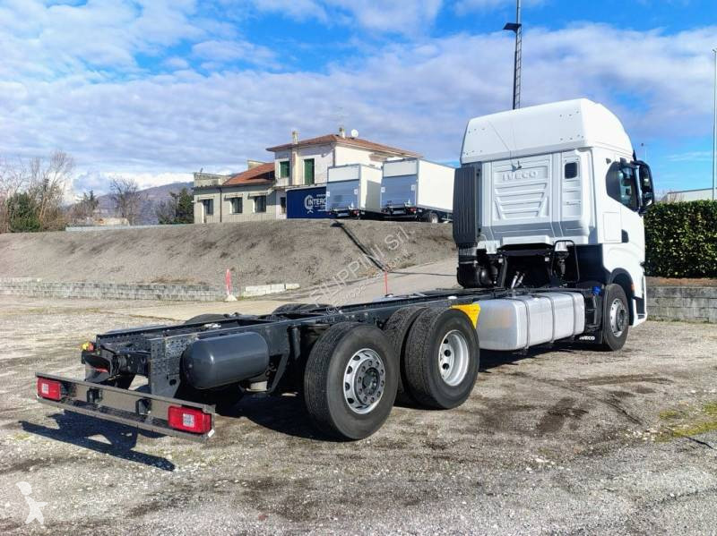 شاحنة Iveco
