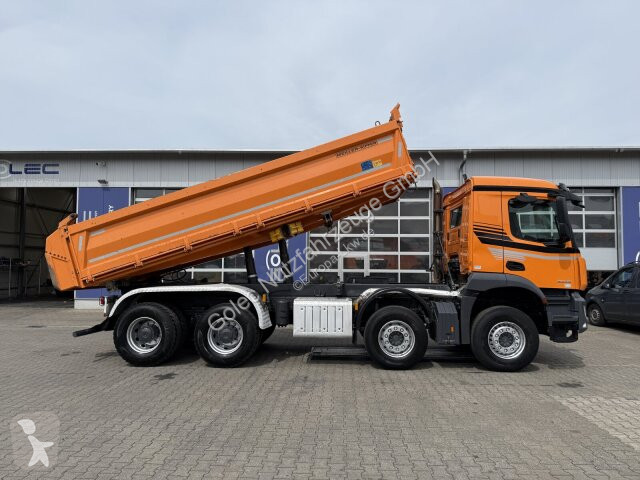 شاحنة Mercedes AROCS 3246 8x4 Kipper Meiller...