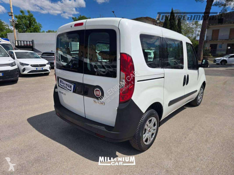 Veicolo commerciale Fiat DOBLÒ 5 POSTI...