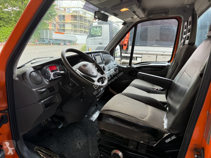 شاحنة Iveco 35c17 daily