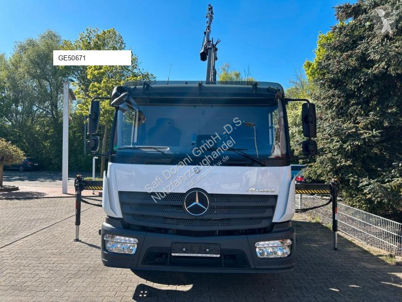شاحنة Mercedes 066D