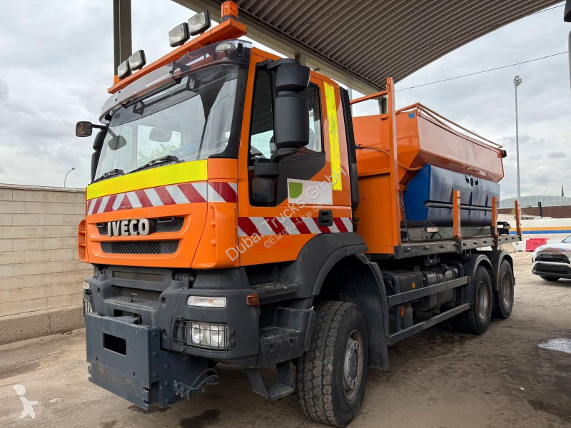 شاحنة Iveco...