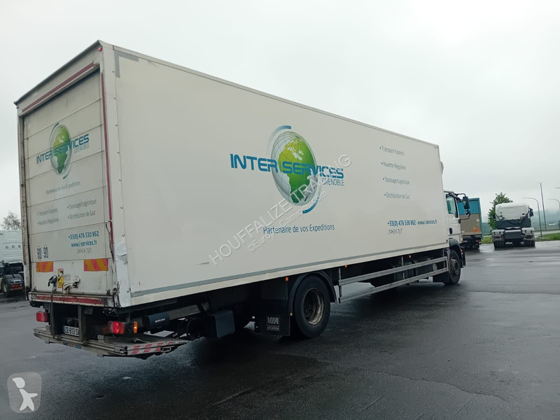 Camion MAN 340