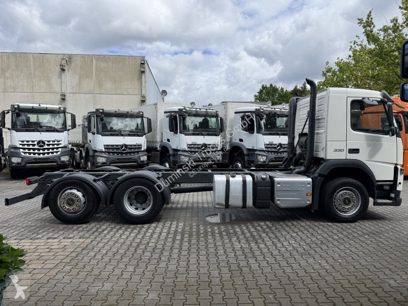 شاحنة Volvo FM 330 6X2*4