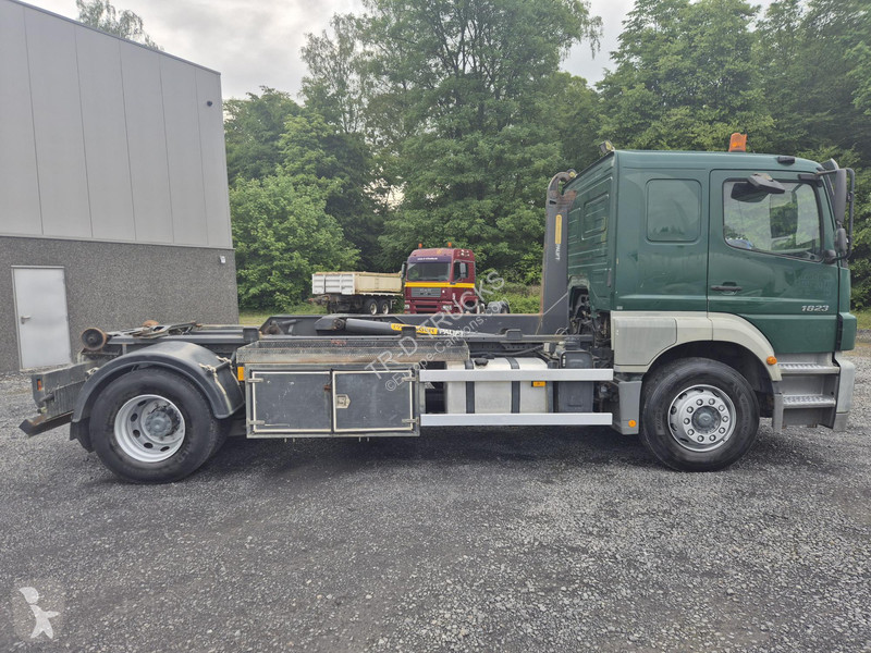 Camion Mercedes 1823 PALFINGER HOOKSYSTEM