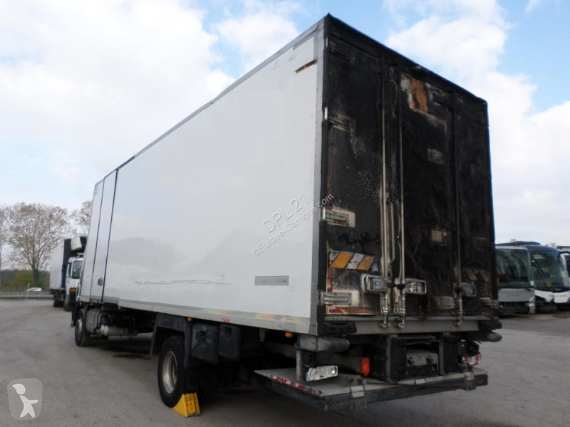 شاحنة Iveco 160E21