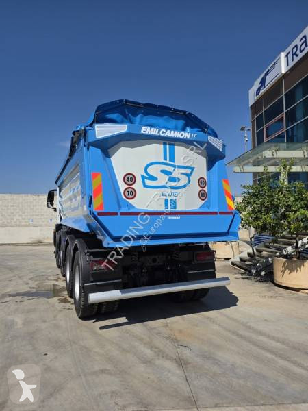 شاحنة Iveco