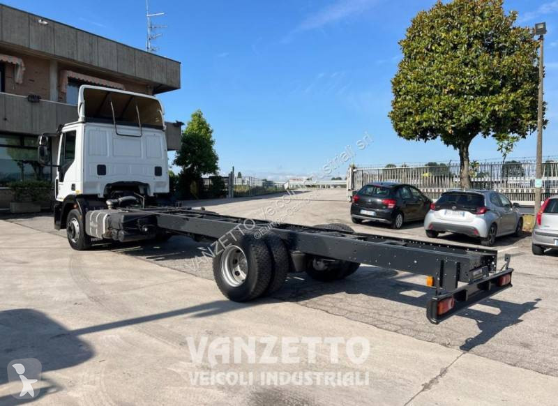 شاحنة Iveco