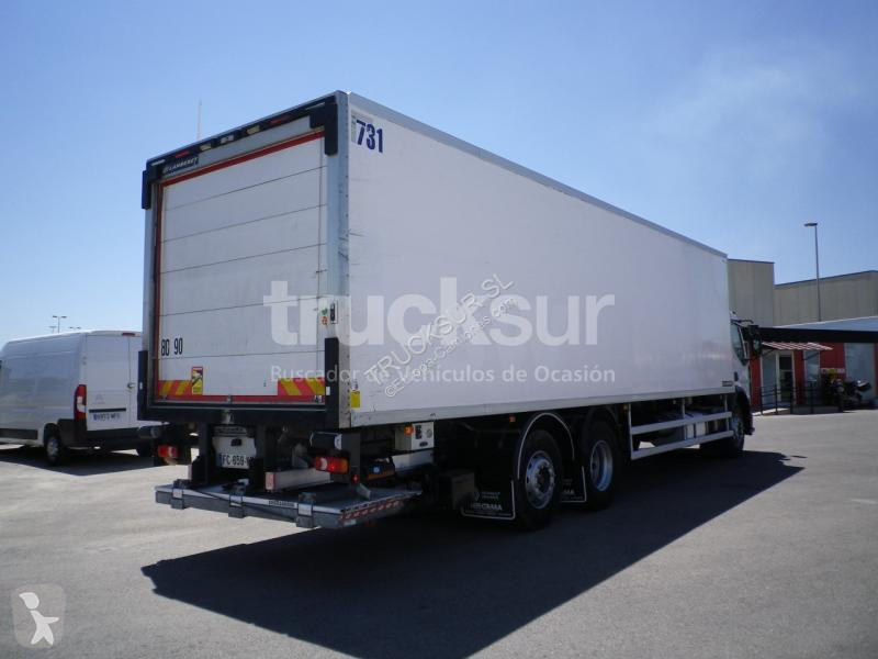 شاحنة Renault ejes 6x2*4 D320.26