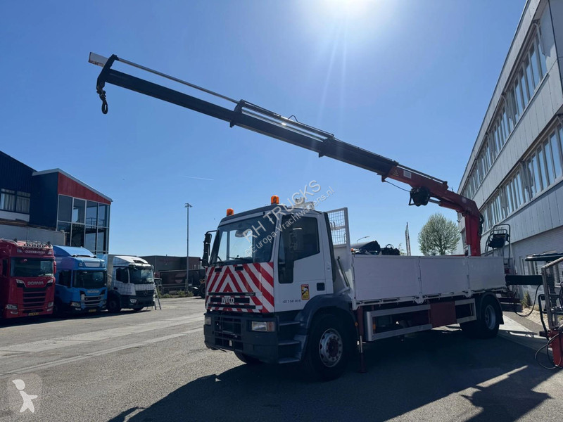 Vrachtwagen Iveco EuroCargo 180 4X2 - HMF 1560 K3