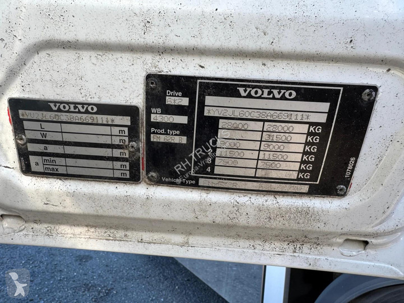 شاحنة Volvo FM 6X2 EURO 5 TANKWAGEN + SLANGEN