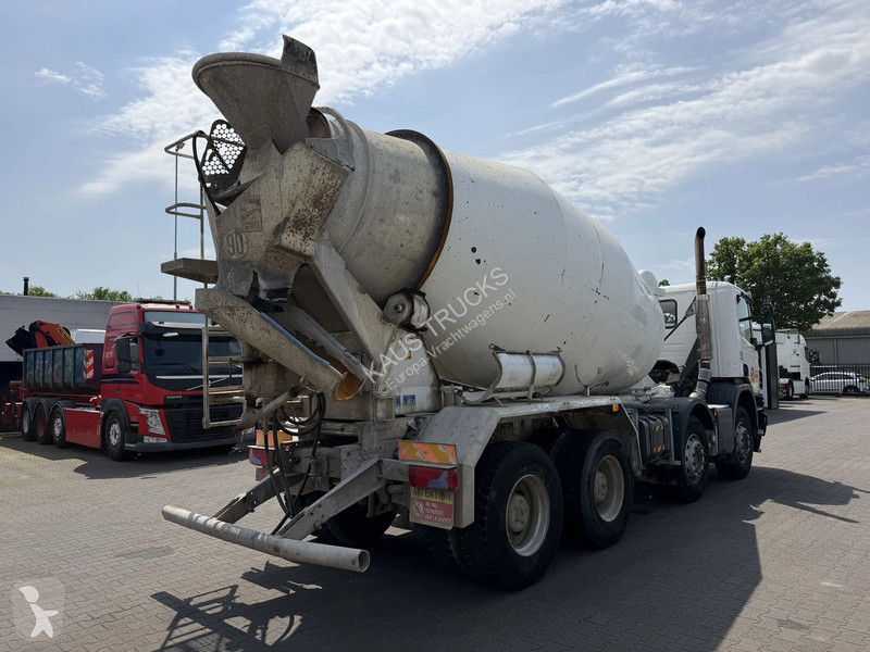 Beton Scania P370 8X4 Euro 6 9 M3 iebherr
