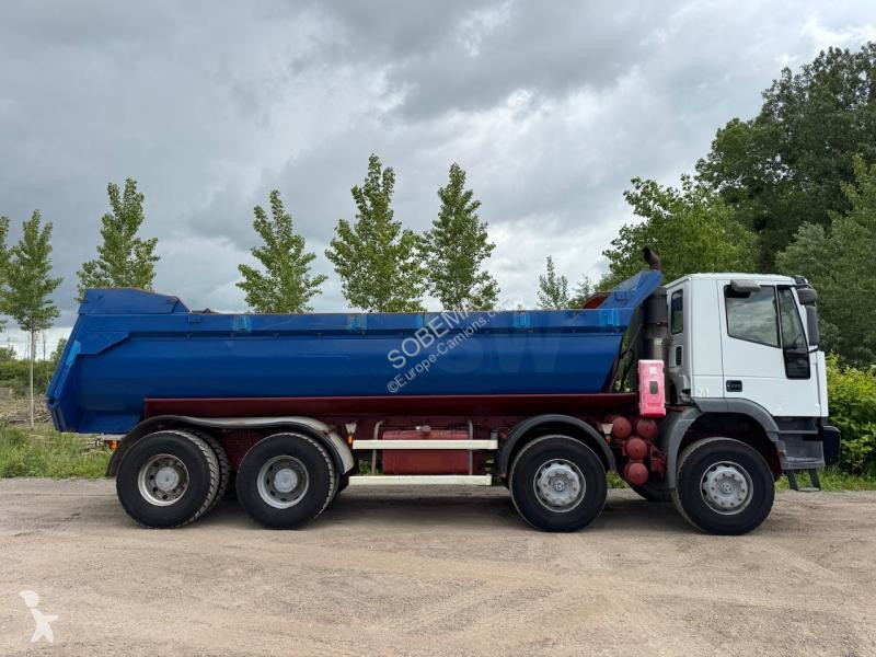 شاحنة Iveco 410E42