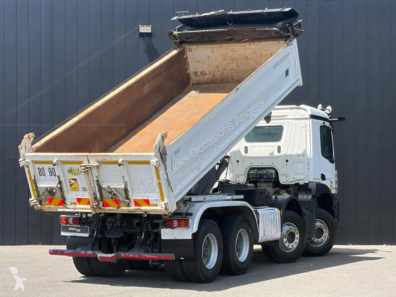 شاحنة Mercedes 3243 8x4/4 Bi-Benne Meiller