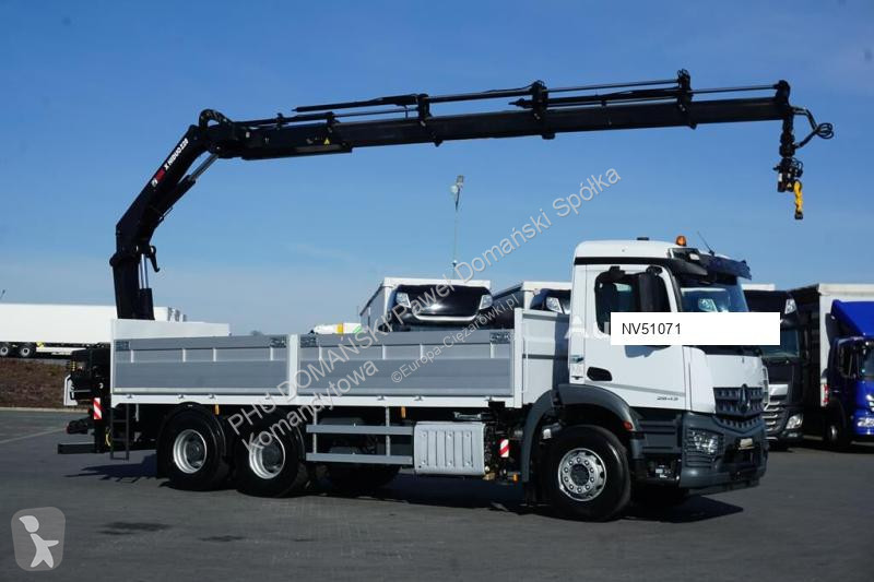 Camion Mercedes 228 E – 4