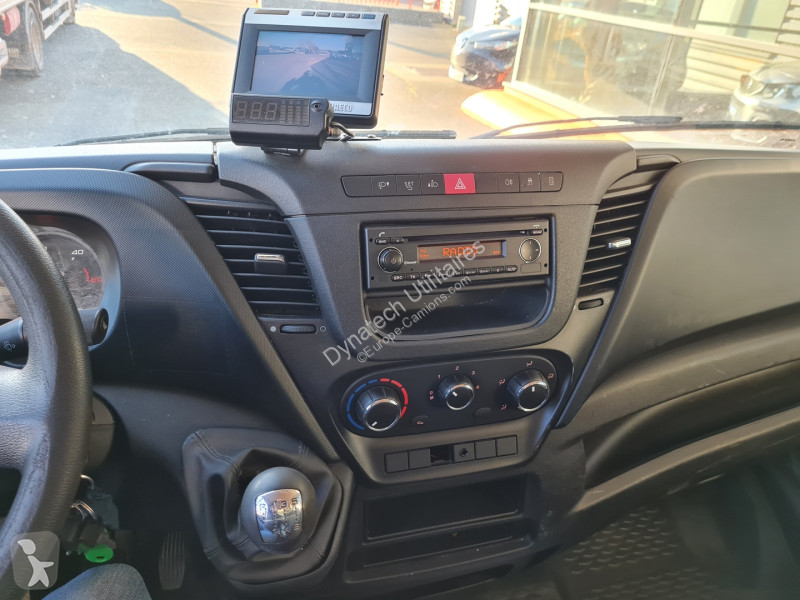 عربة نفعية Iveco DAILY CCB 35C13 EMPATTEMENT...