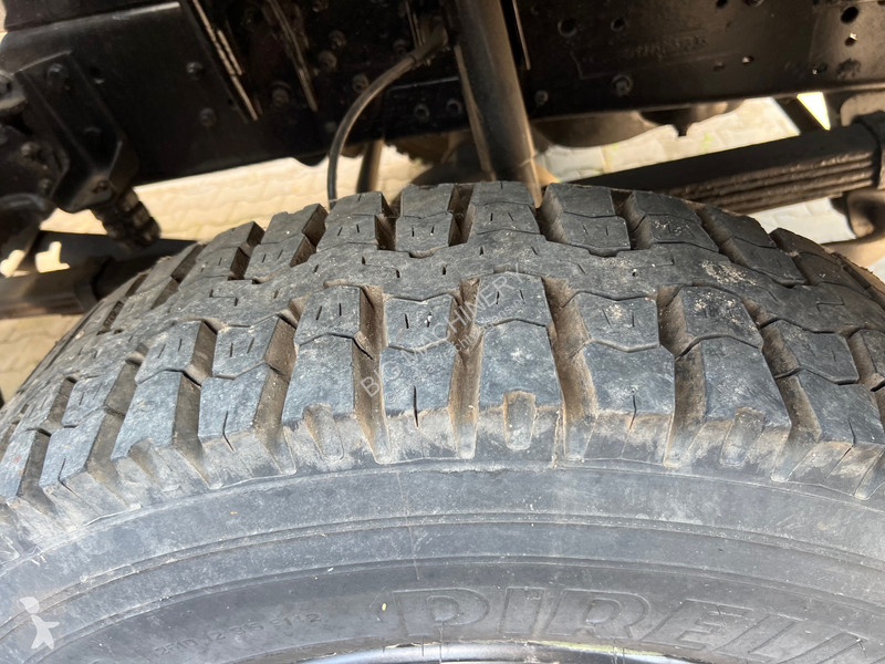شاحنة Mercedes 4X4 ex army reconditioned white...