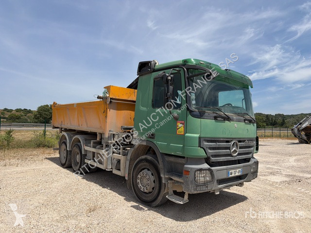 شاحنة Mercedes  ACTROS 3336