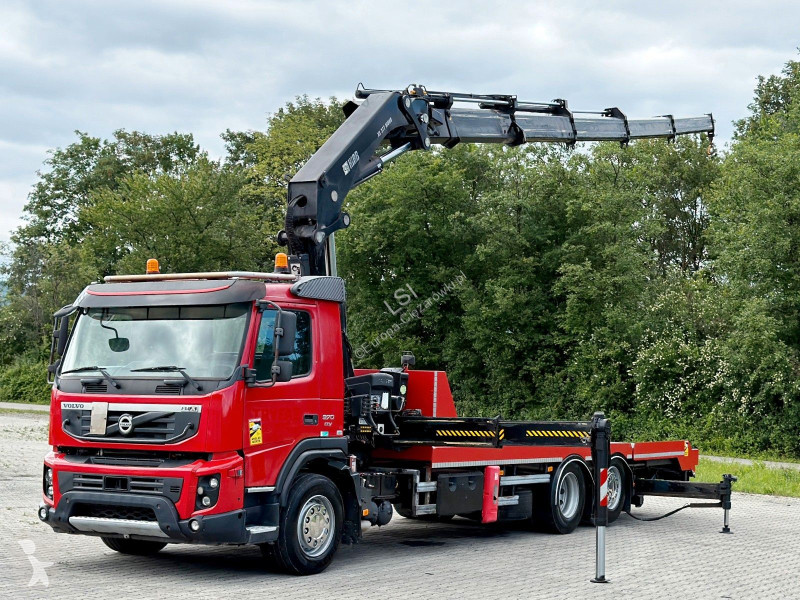 شاحنة Volvo 370 * Abschleppwagen 7,90m * KRAN/FUNK