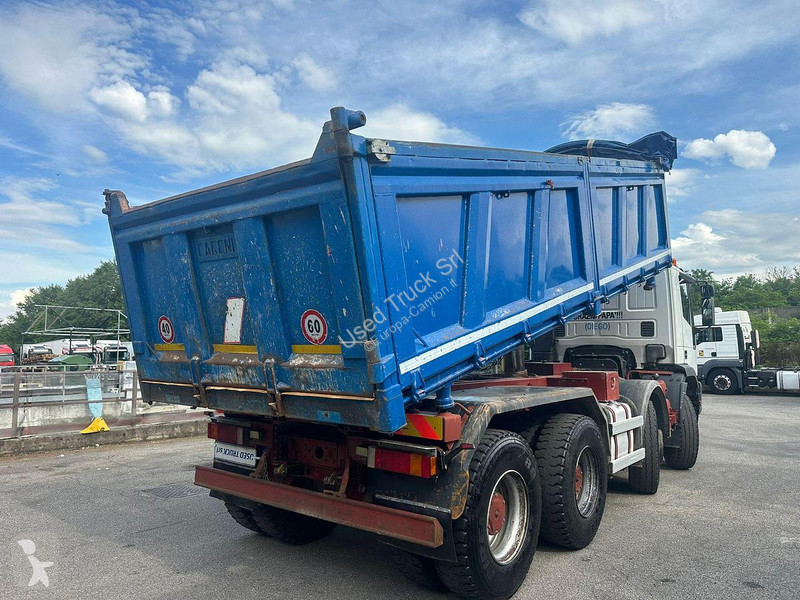 شاحنة Iveco Eurotrackker 420