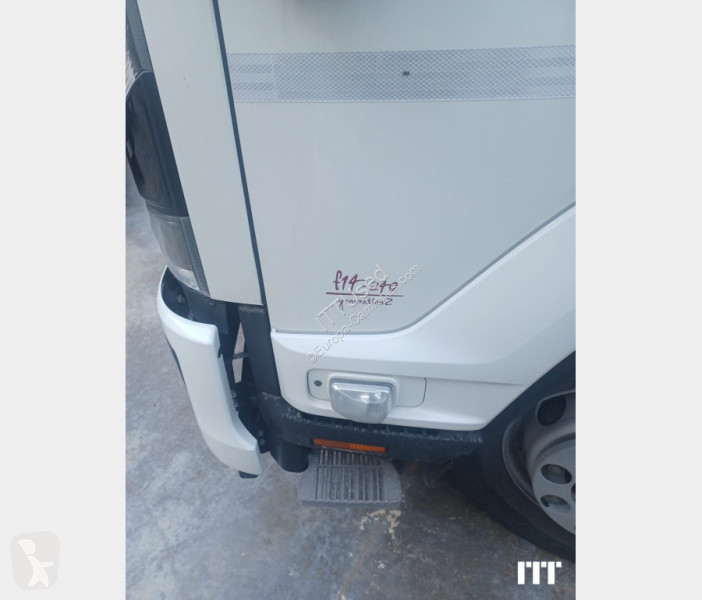 شاحنة Isuzu F14 N NEES
