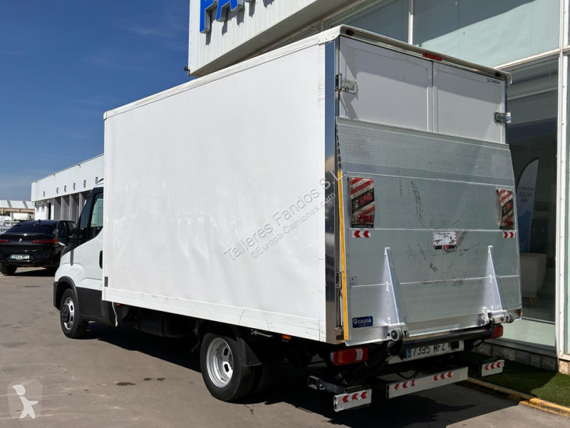 شاحنة Iveco  35C16 20m3